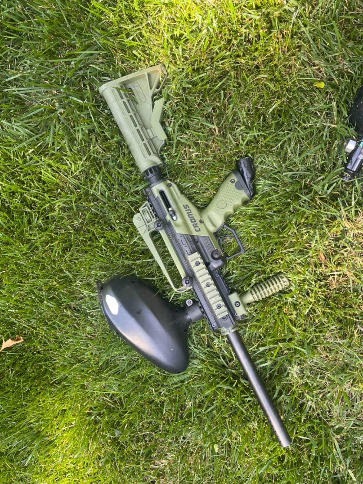 paintball gun used, Color=Green, 500+ paintballs, head gear, body gear, etc.