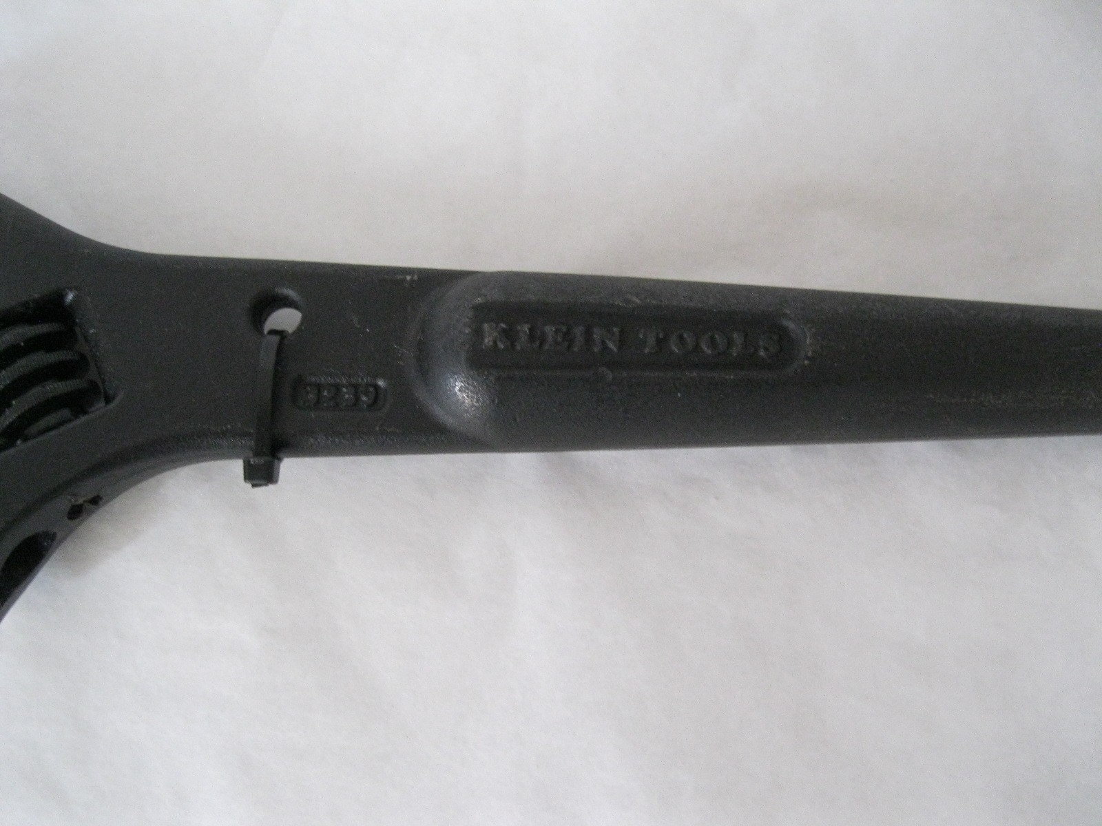 New Klein Tool 16' Adjustable Erection Spud Wrench w/Tether Hole