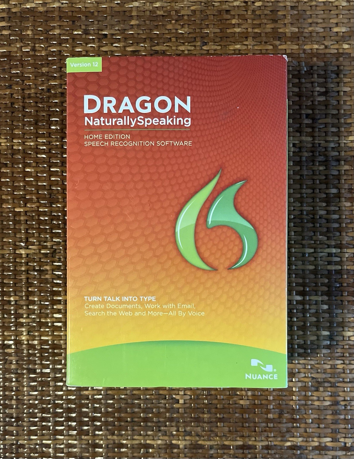 Nuance Dragon NaturallySpeaking 12.0 Home K409A-G00-12.0