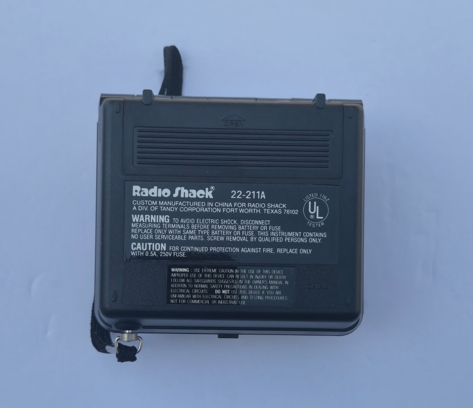 Radio Shack Electrical Volt Ohm Meter Analog Model 22-211A, Pre-owned, Tested
