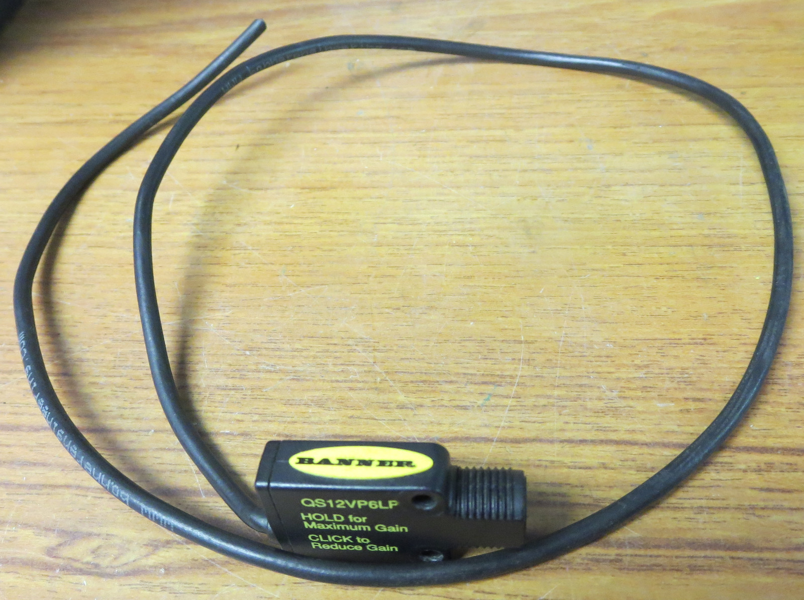 Banner QS12VP6LP Miniature Photoelectric Sensor