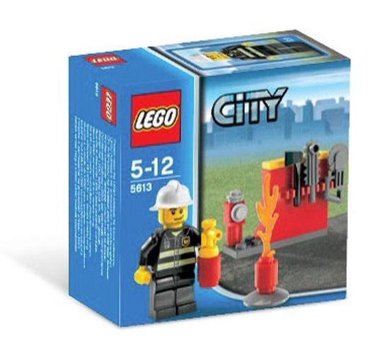5613 FIREFIGHTER FIRE MAN fireman lego town CITY legos set retired NEW