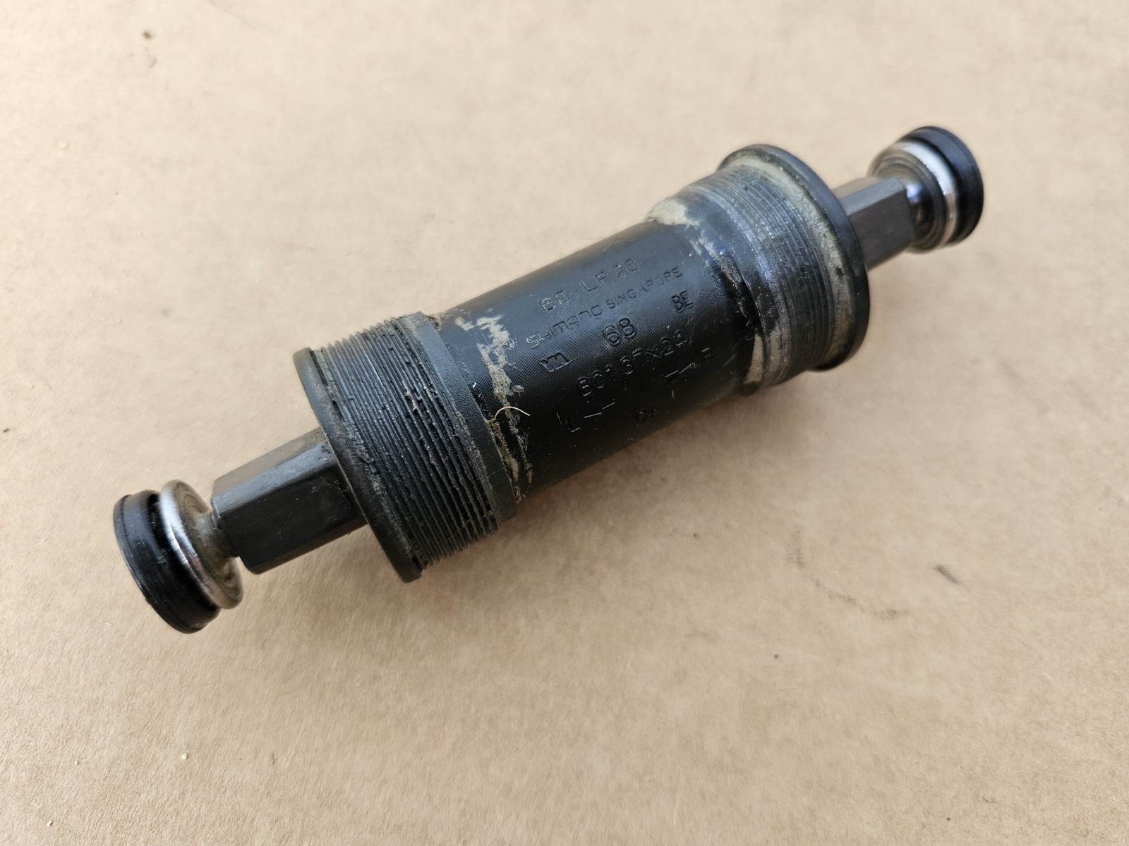 Shimano BB-LP28 Cartridge Bottom Bracket Sealed Bearing 68mm x 113mm Spindle