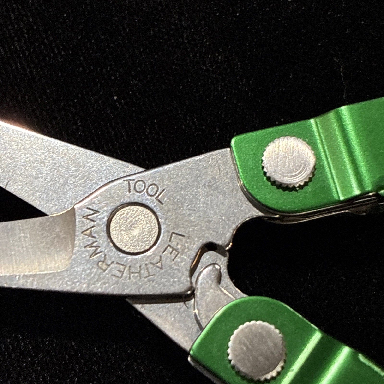 Leatherman JOHN DEERE Micra Multitool Green *Rare* 2010 NEW