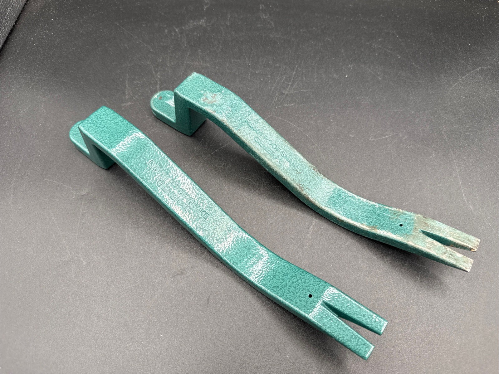 QTY 2 Pactool Rs501 Roof Snake Tool Shingle Pry Bar Heavy Duty Nail Remover