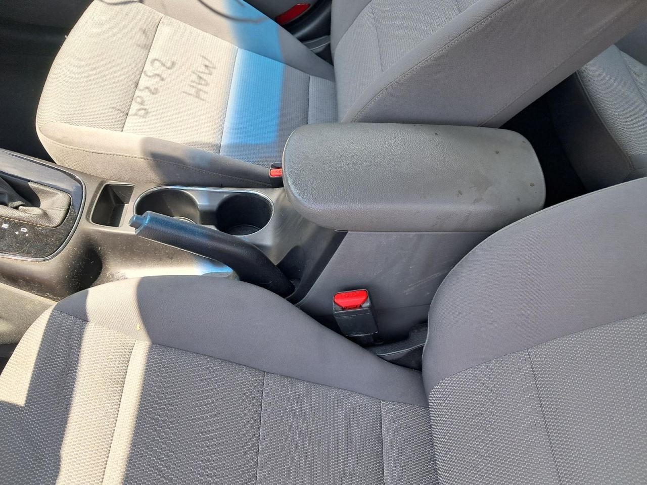 FORTE     2018 Glove Box 4753440