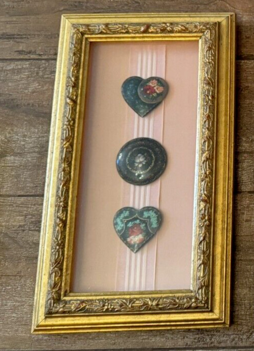 12" Hand painted Tole framed Hearts medallion ornament jewelry valentine vintage