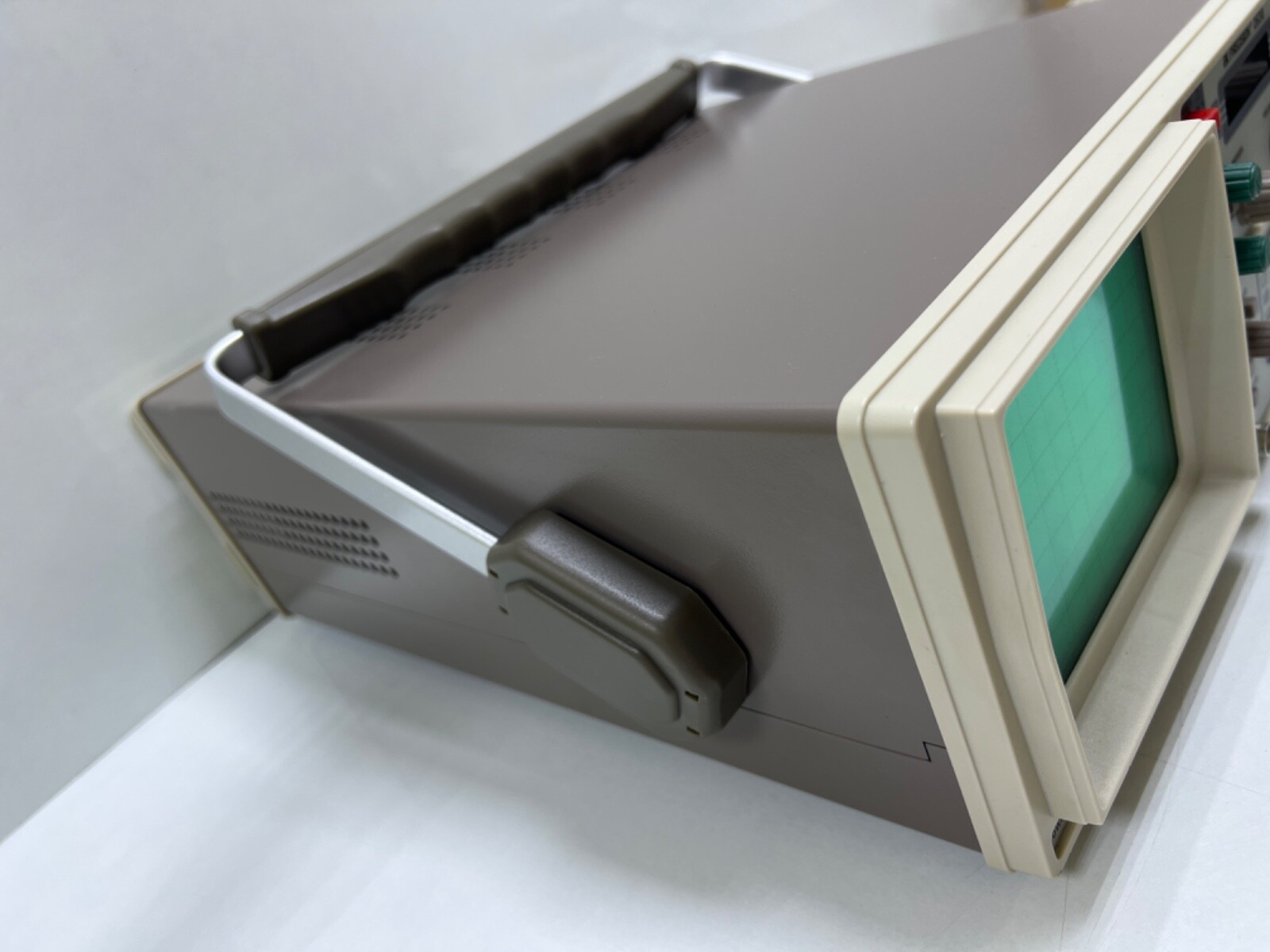 B&K Precision 2630 Spectrum Analyzer with Tracking Generator