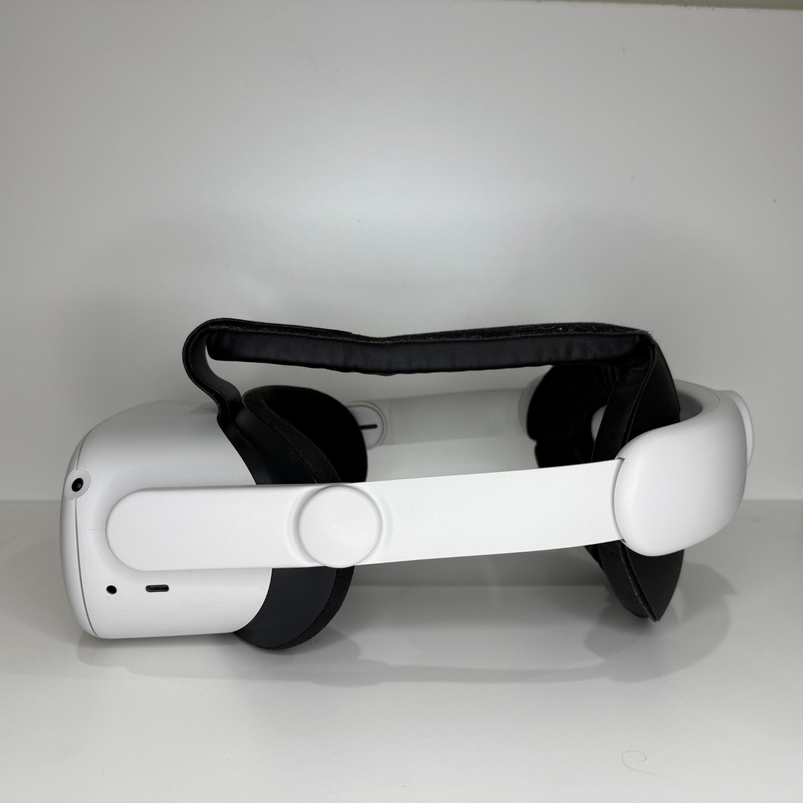 Meta Oculus Quest 2 64GB Virtual Reality Headset w/Controllers & Accessory