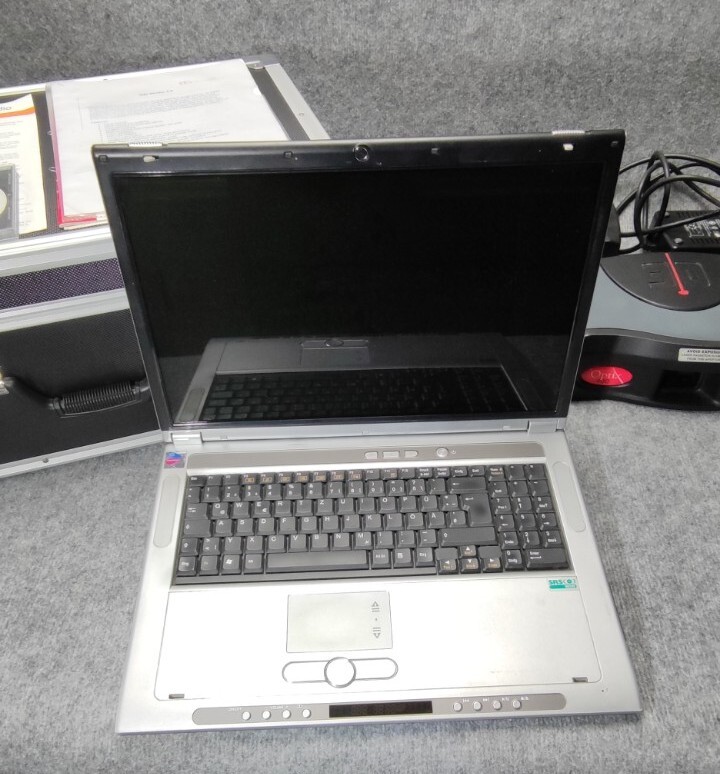 3D Digital Corp. Optix 400 3D-Scanner Laser + GSI Studio Software + Notebook