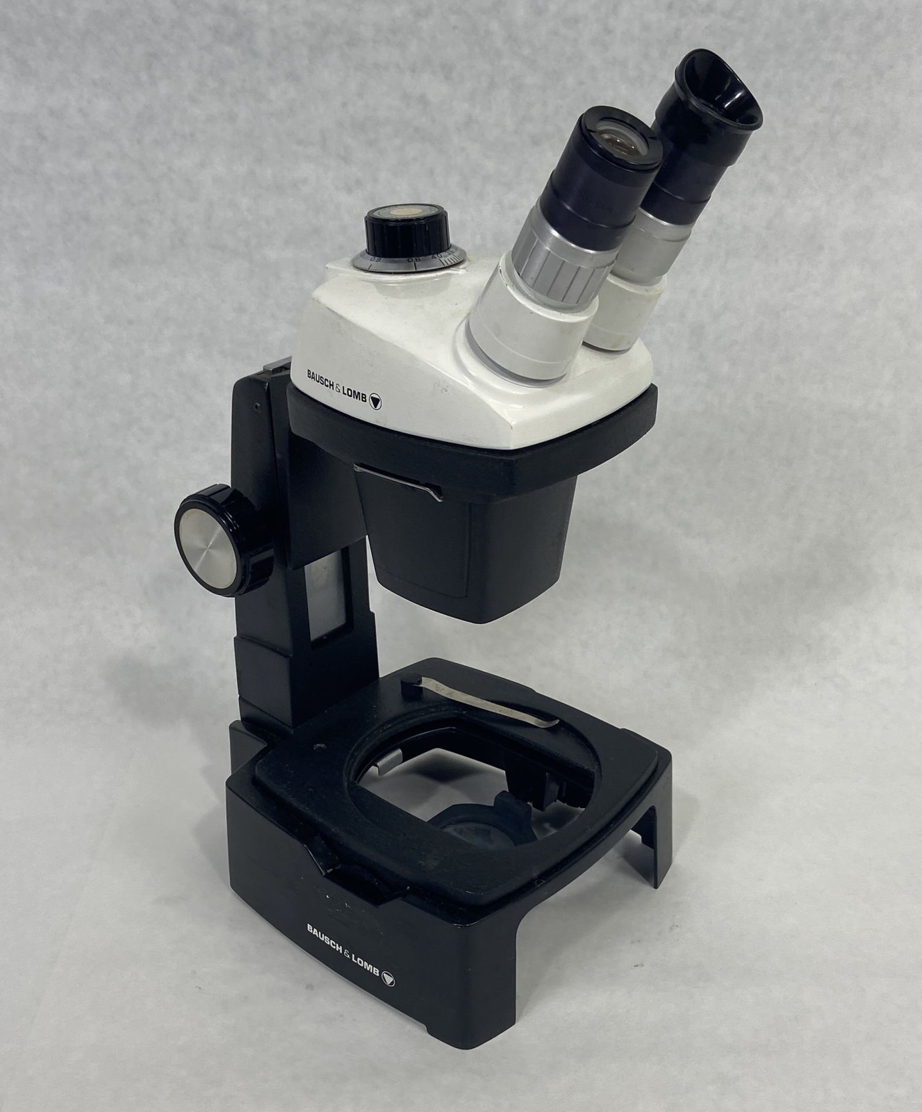 Bausch & Lomb StereoZoom 5 Stereo Microscope 0.8x-4x w/ Stand