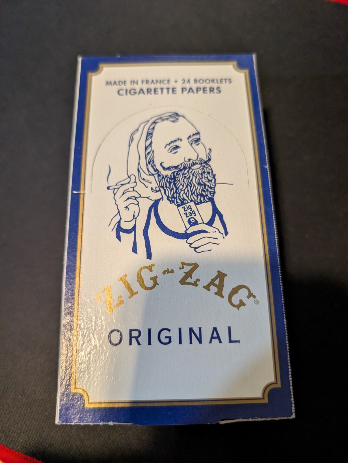 1 BOX of 24 PACKS - ZIG ZAG ORIGINAL WHITE ROLLING PAPERS - FREE SHIPPING