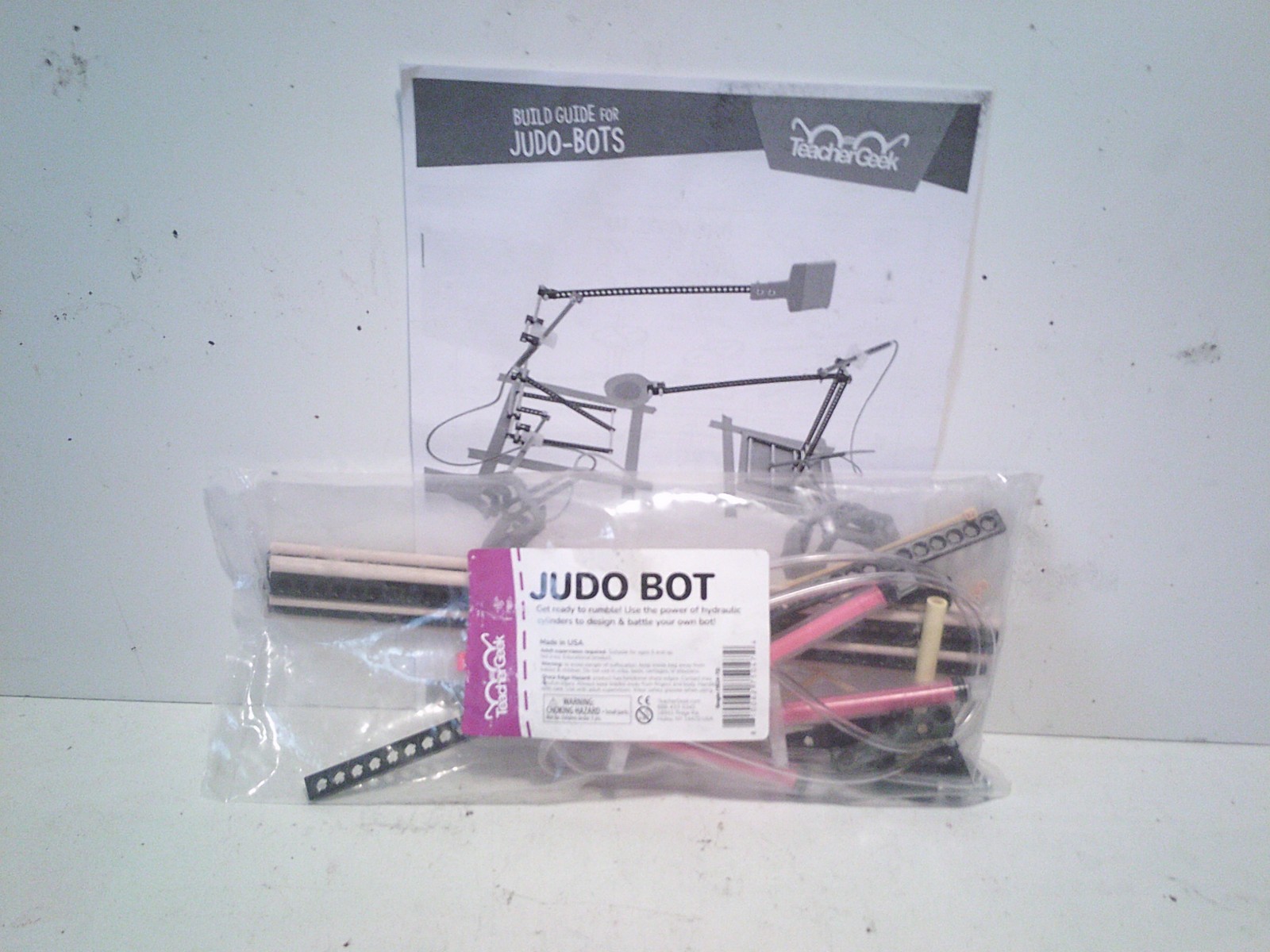 NEW Judo Bot Toy Build Ready to Rumble Hydraulic Judo Machine FREE SHIPPING