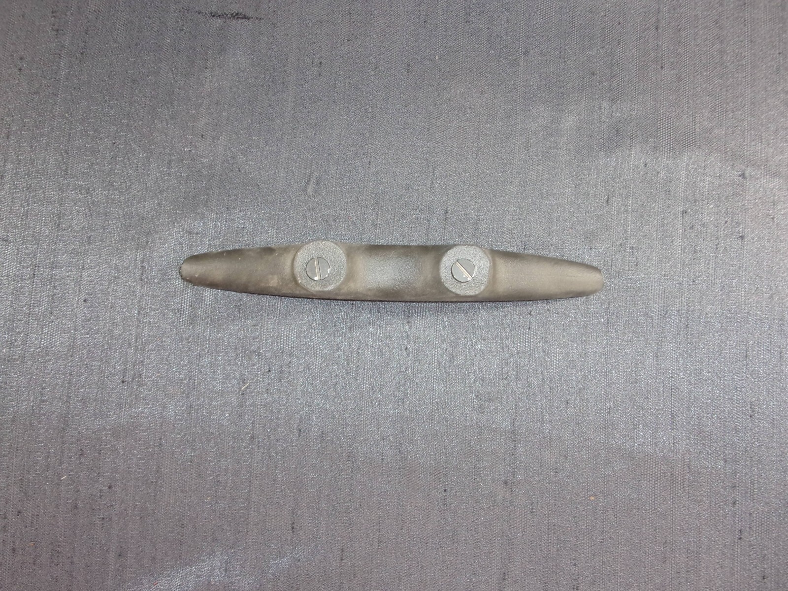 9"X.5" HEAVY DUTY CAST ALUMINUM CLEAT HANDLE