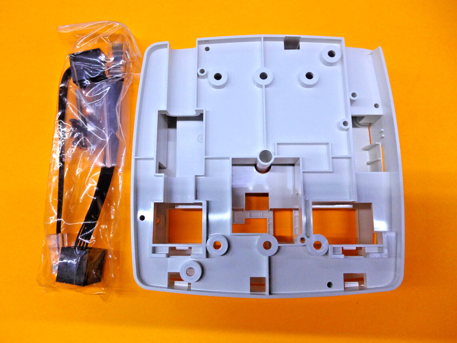 New AP-200-MNT-W2 Wall Mount For Wireless Access Point HYHCY