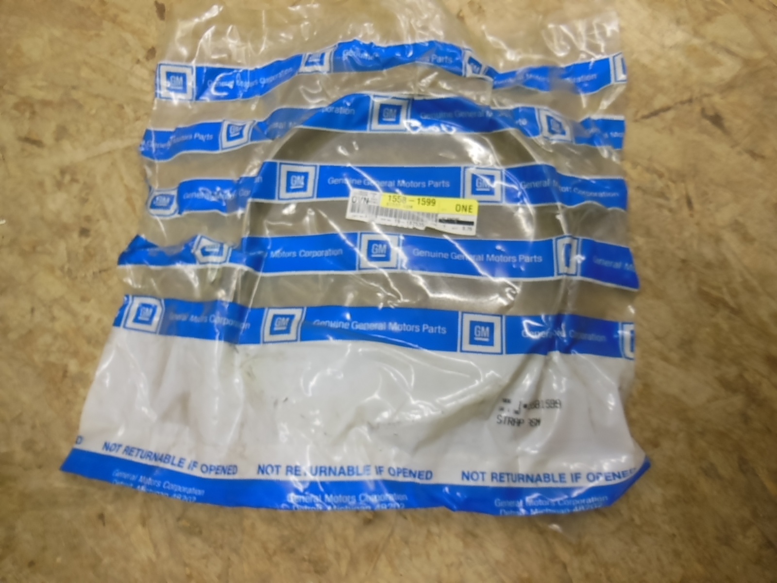 GM Strap for Air Tank P/N 15581599 - NEW -