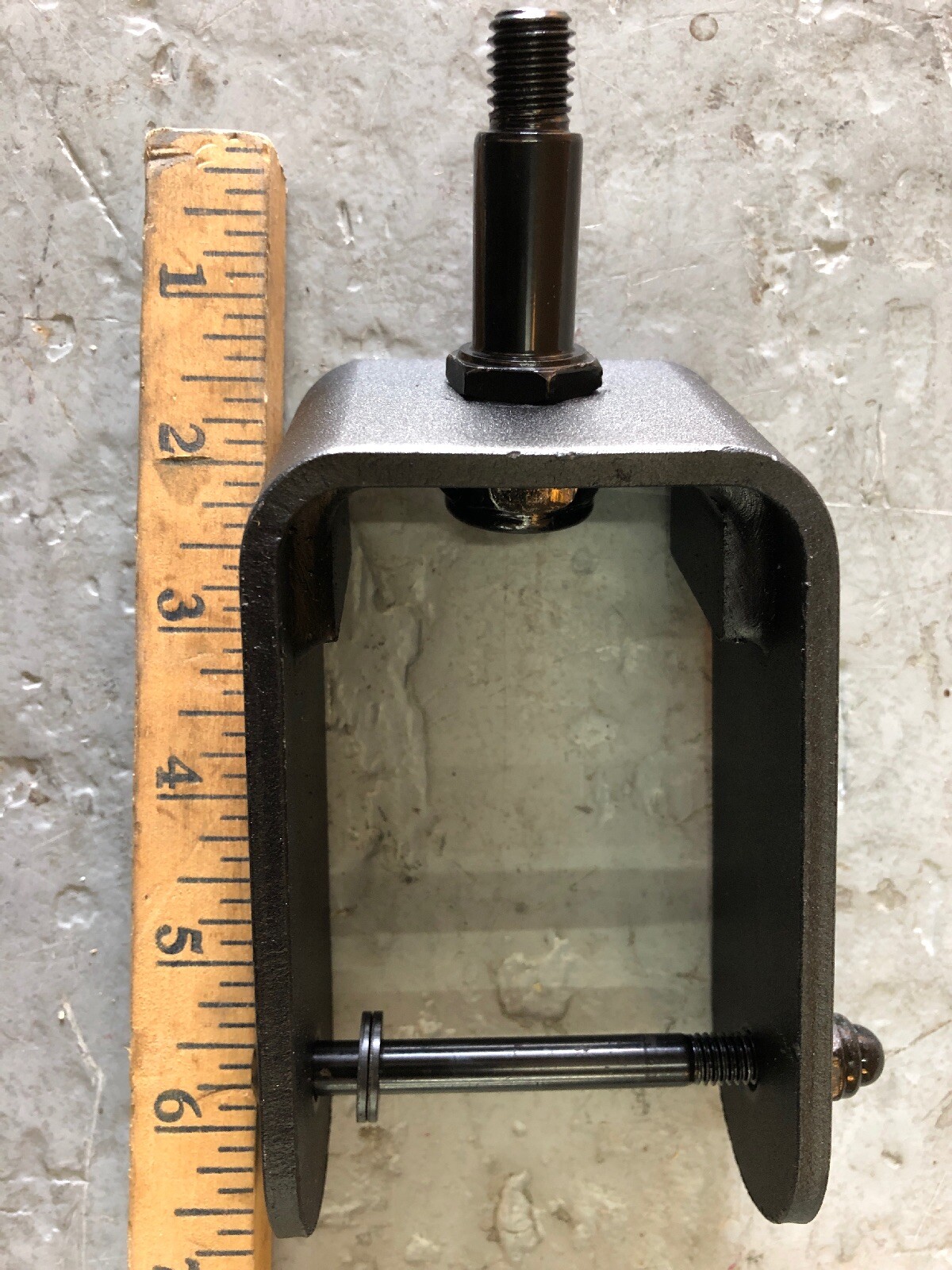 FRMASMB12353 Caster Pride Jazzy (left)