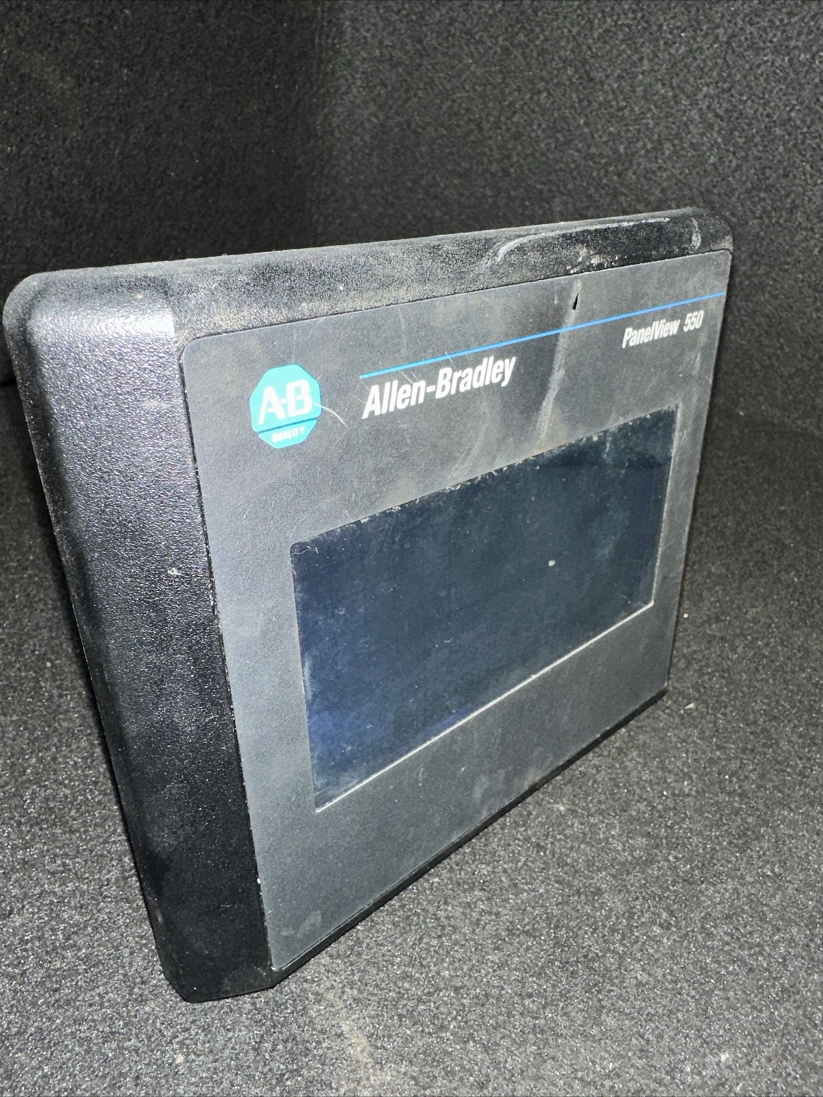 ALLEN BRADLEY PANELVIEW 550 2711-T5A2L1 SER. B Rev E FRN 4.46 (st1619)