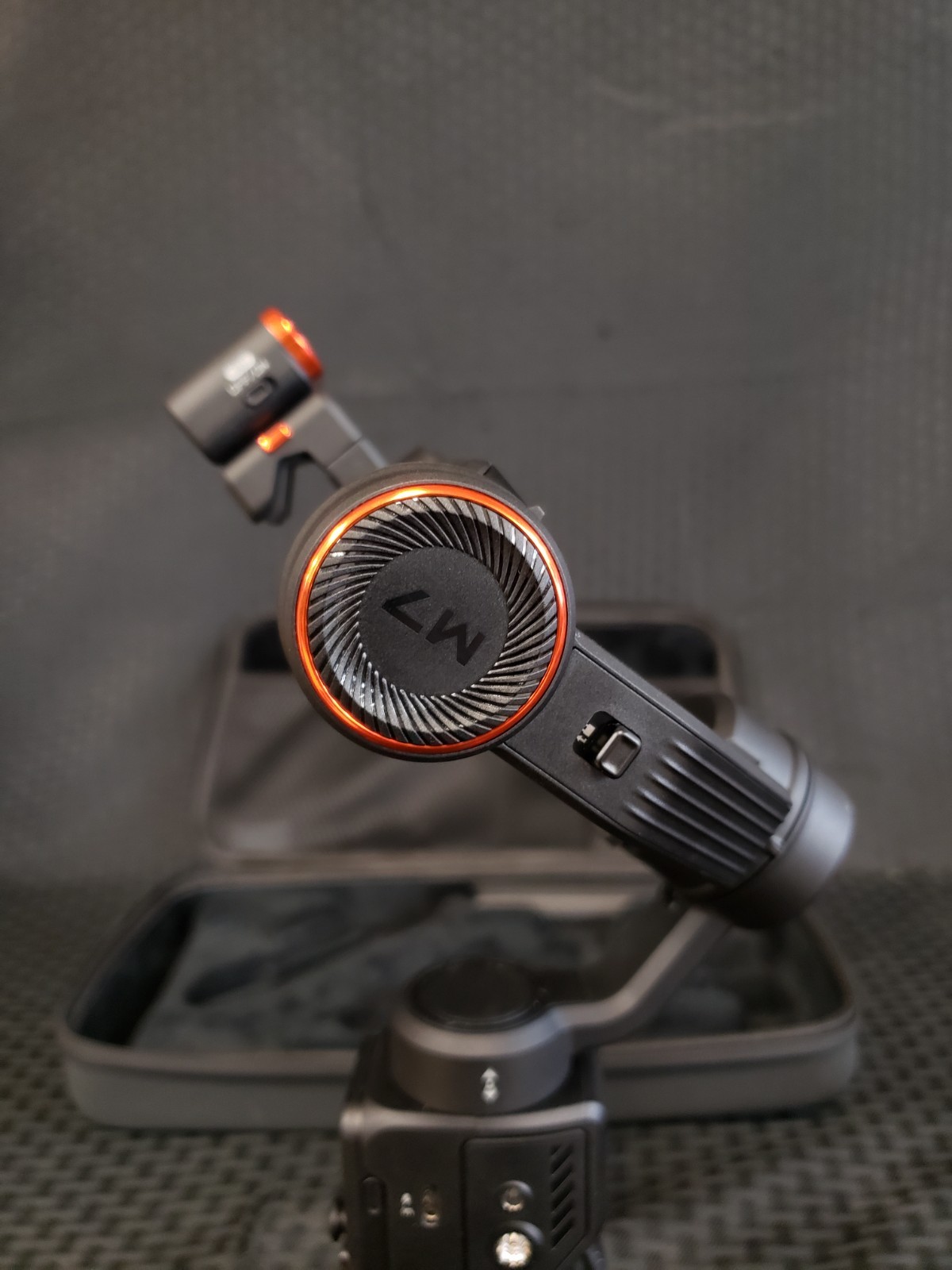 514530 - Hohem Isteady M7 Gimbal W/ Case & Extras
