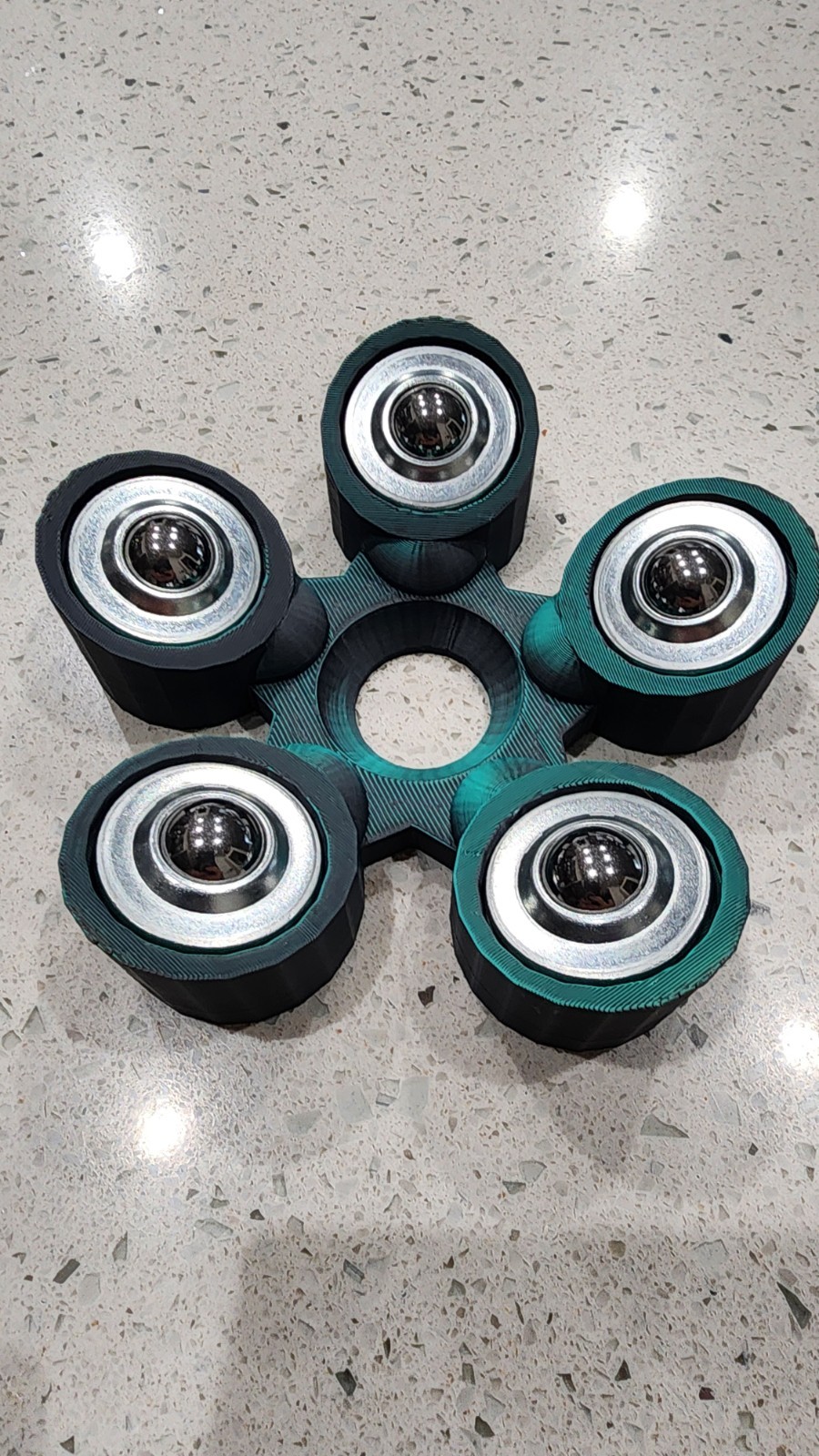 Bowling Ball Spinner Cup - Black And Green