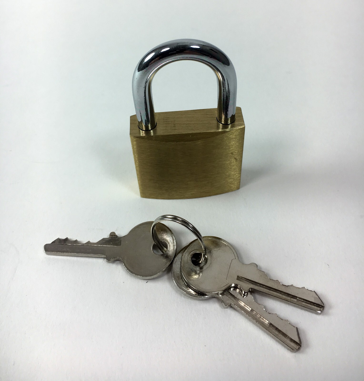 6 Pack of *New* Safe Skies TL 5020 Solid Brass Padlocks - Keyed Alike
