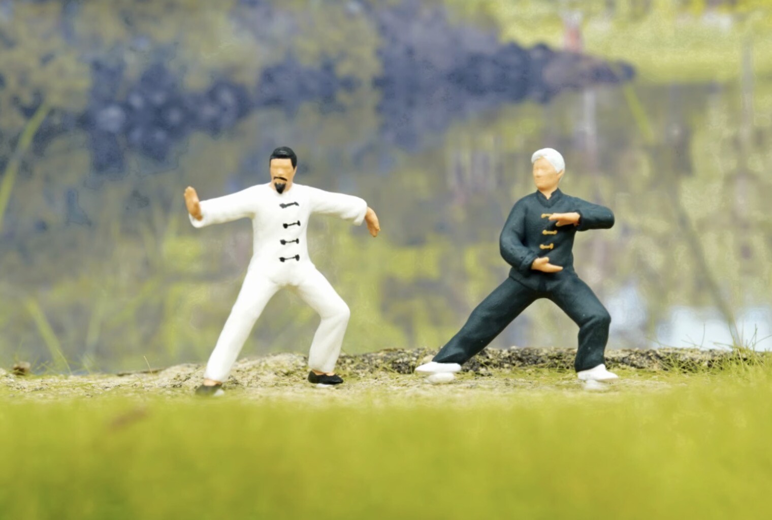 1:64 Painted Figure Model Miniature Resin Diorama Sand Tai Chi Sport Exercise