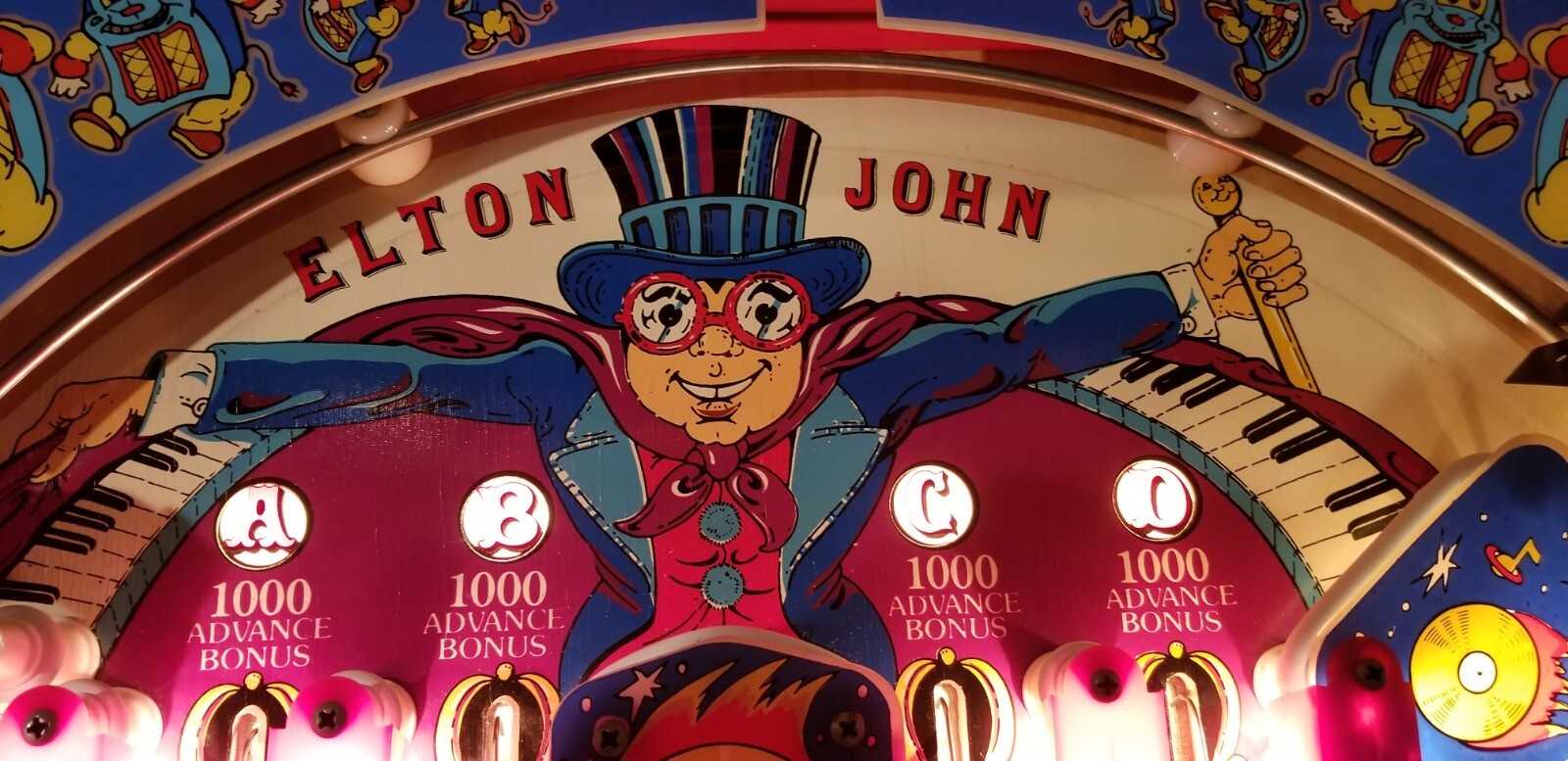 ELTON JOHN 1976 Bally Captain Fantastic Pinball Machine - perfect size for home