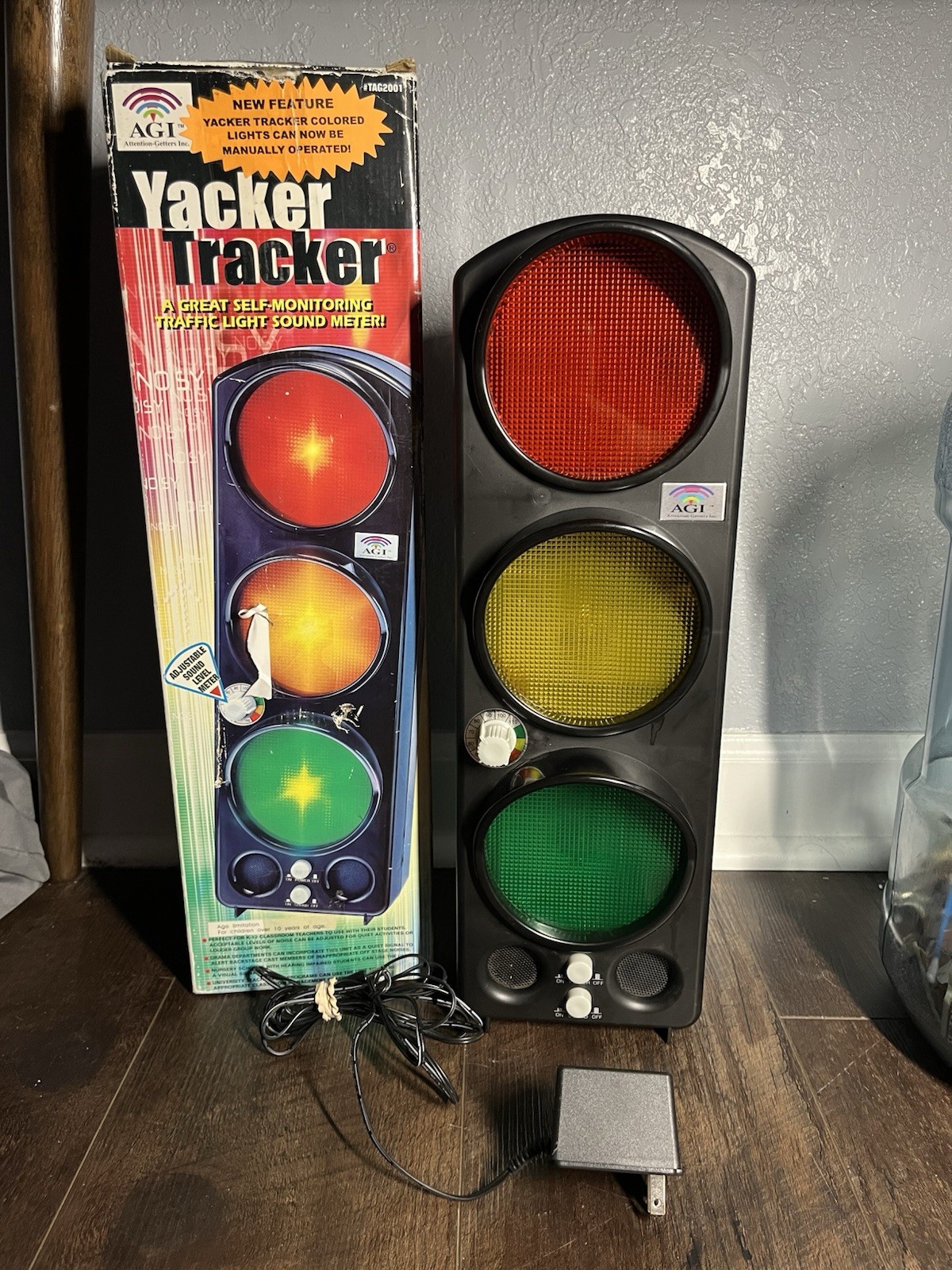 ORIGINAL TAG2001 YACKER TRACKER SIGNAL LIGHT SOUND METER