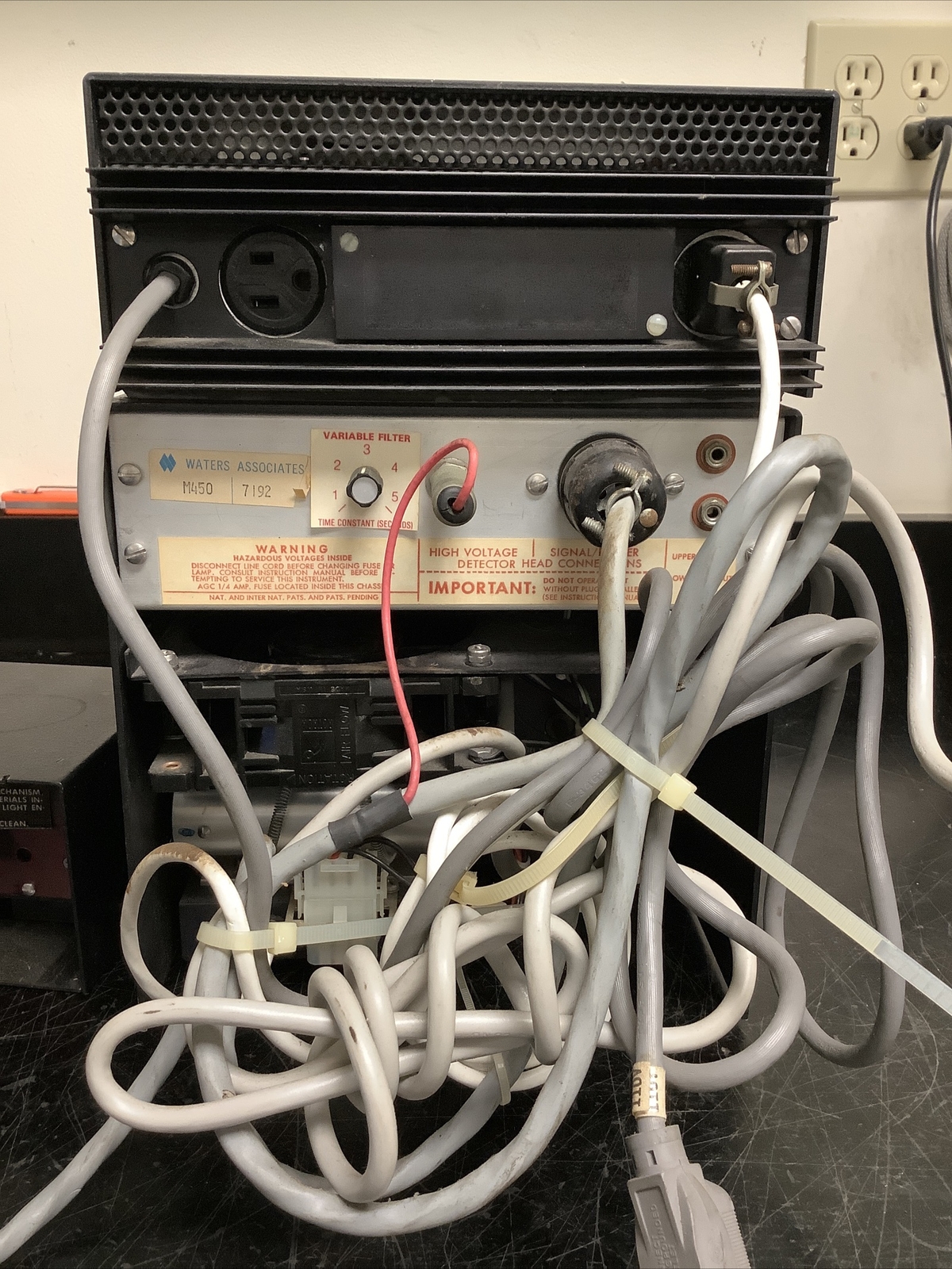 Waters Associates Model 450 Variable Wavelength Detector