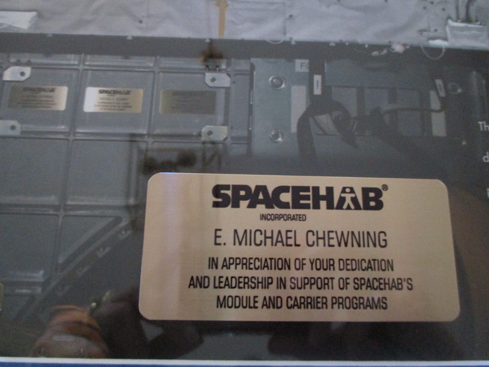 NASA SPACEHAB BOEING AWARD-MODULE/CARRIER PROGRAM-EXACT DUPLICATE UNIT 2 STS-118