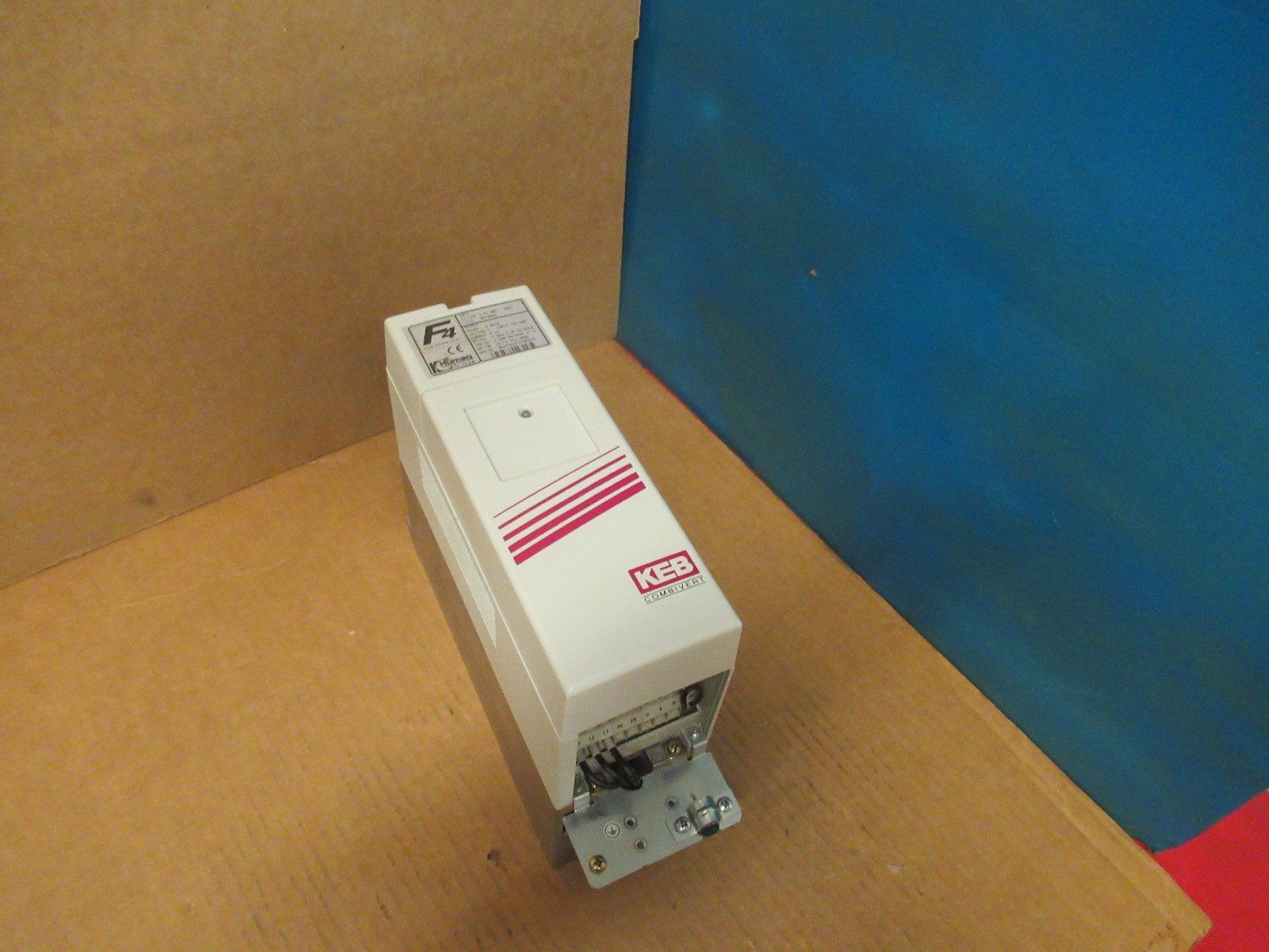 KEB F4 INVERTER 12.F4.S1D-4A00 3 PH 380-480V VOLTS CYCLE 50/60 HZ 9.5A A AMPS #2