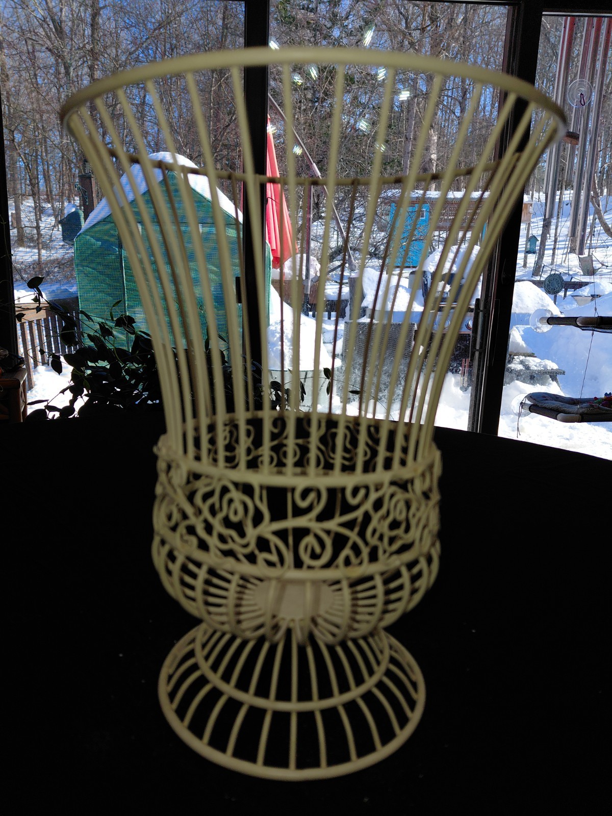 11" X 8" Wire Basket With Floral Design