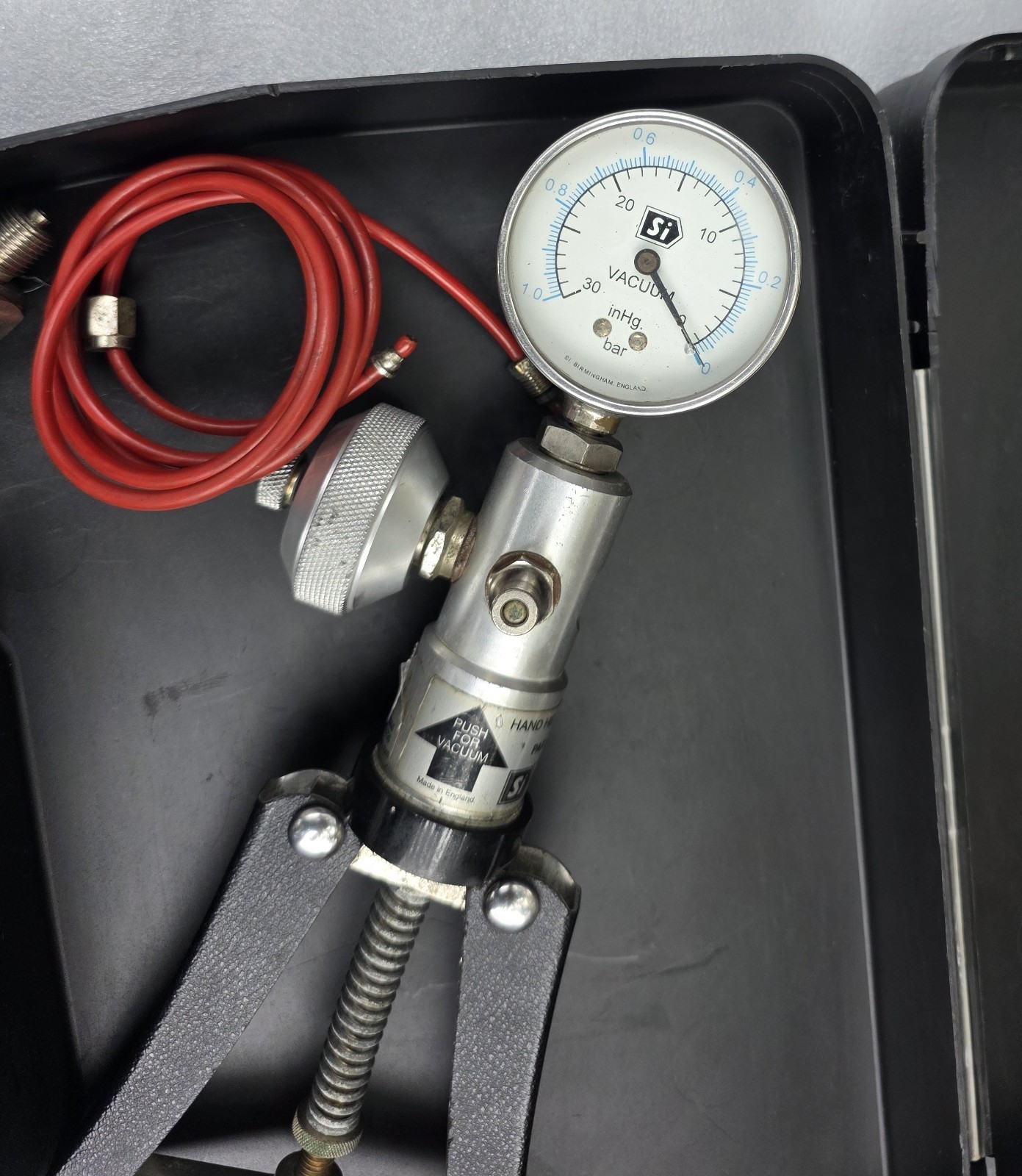 Si Instruments TP1 Pressure Calibrator Pump