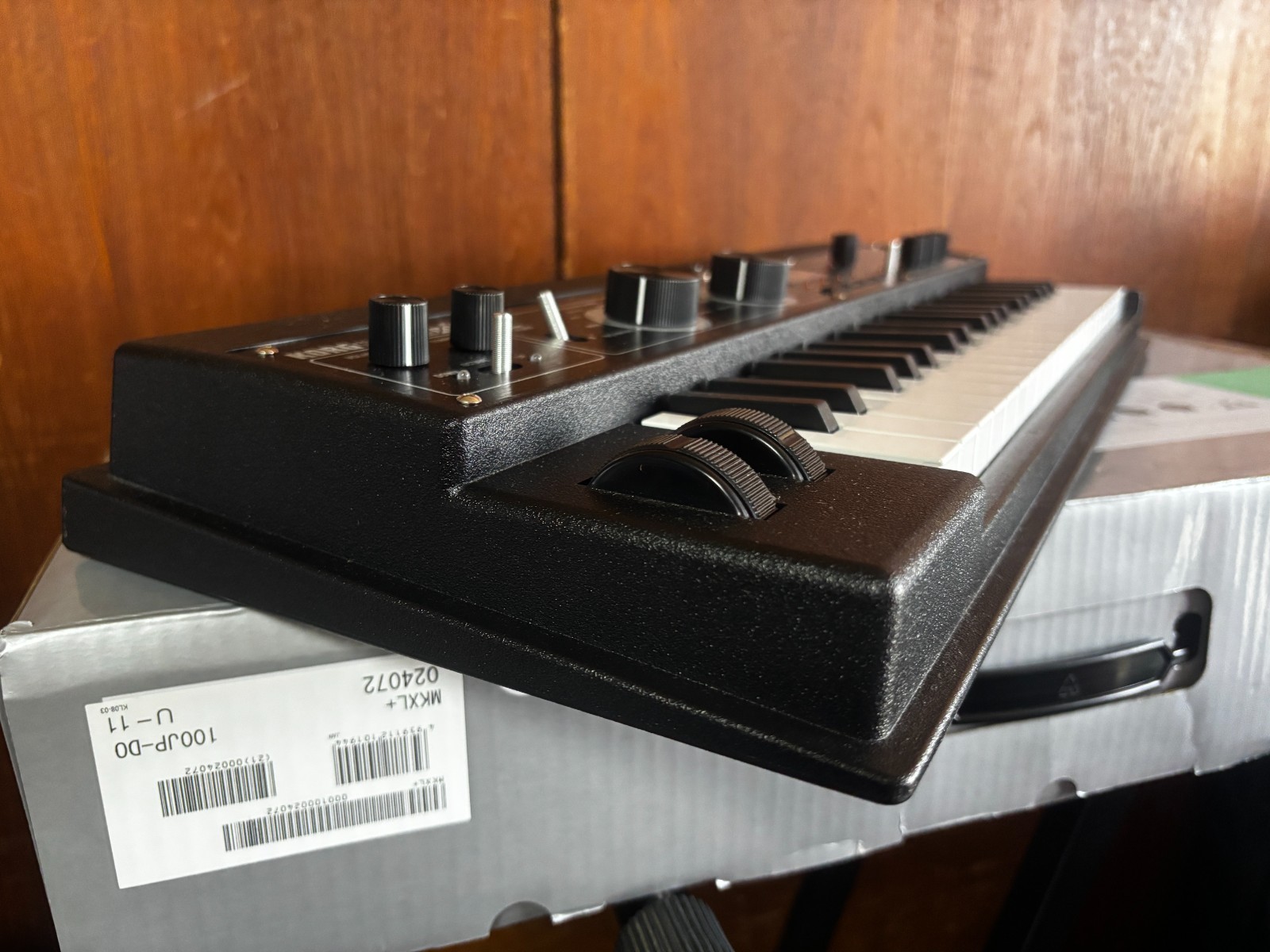 Korg Microkorg XL Plus Synthesizer with Vocoder w/ box, mic