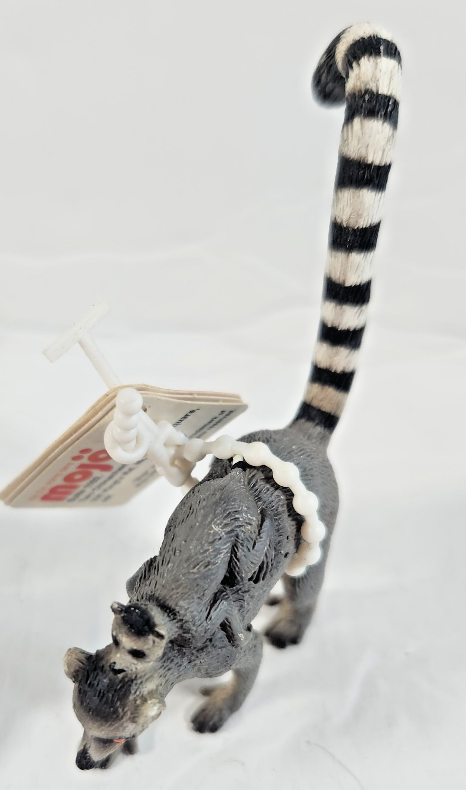 MOJO TOYS LEMUR WITH BABY WILD ANIMAL ZOO FIGURE PLASTIC 2.5" NEW WITH TAG