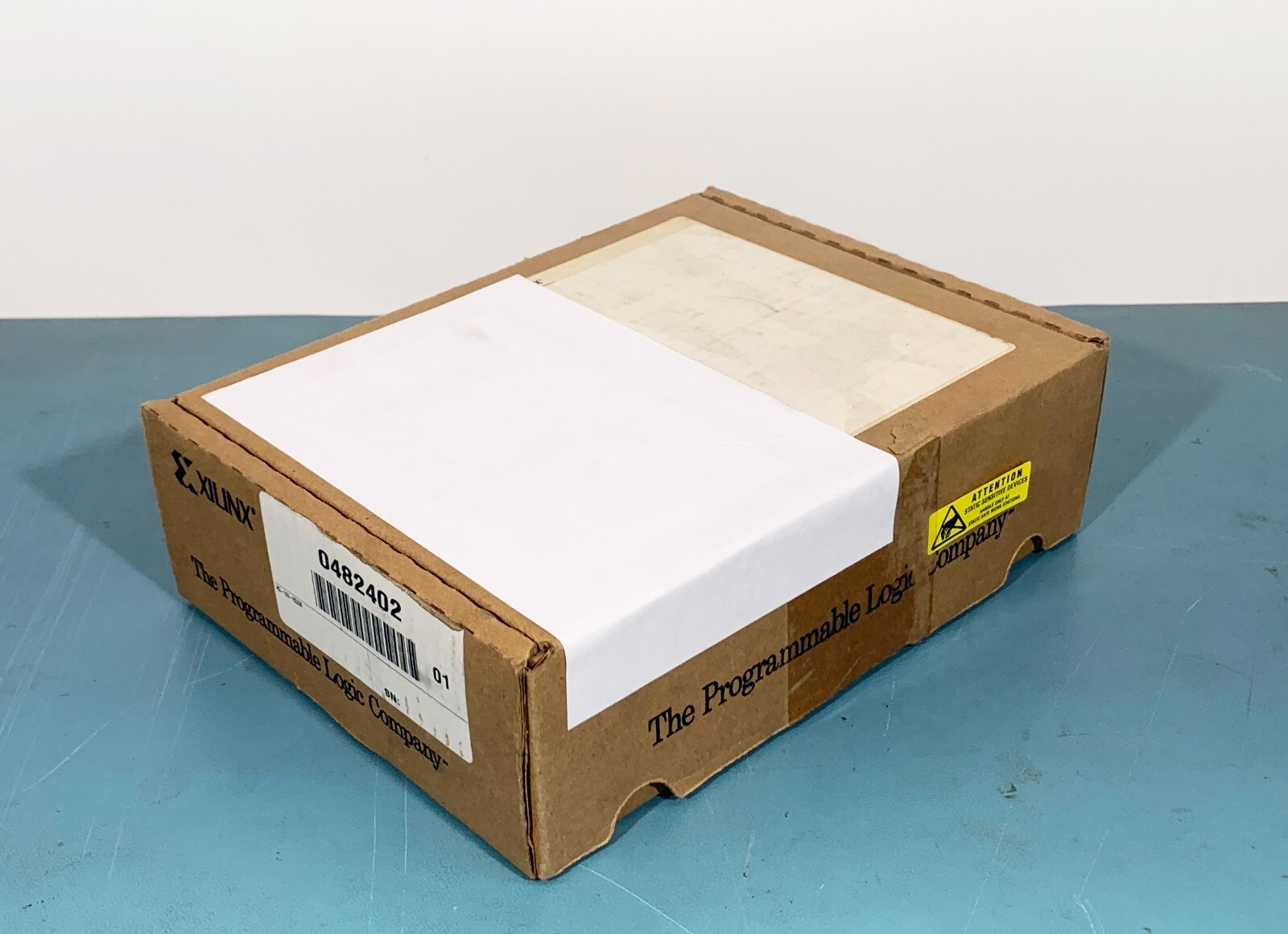 Xilinx HW-133-HQ208 Programmer