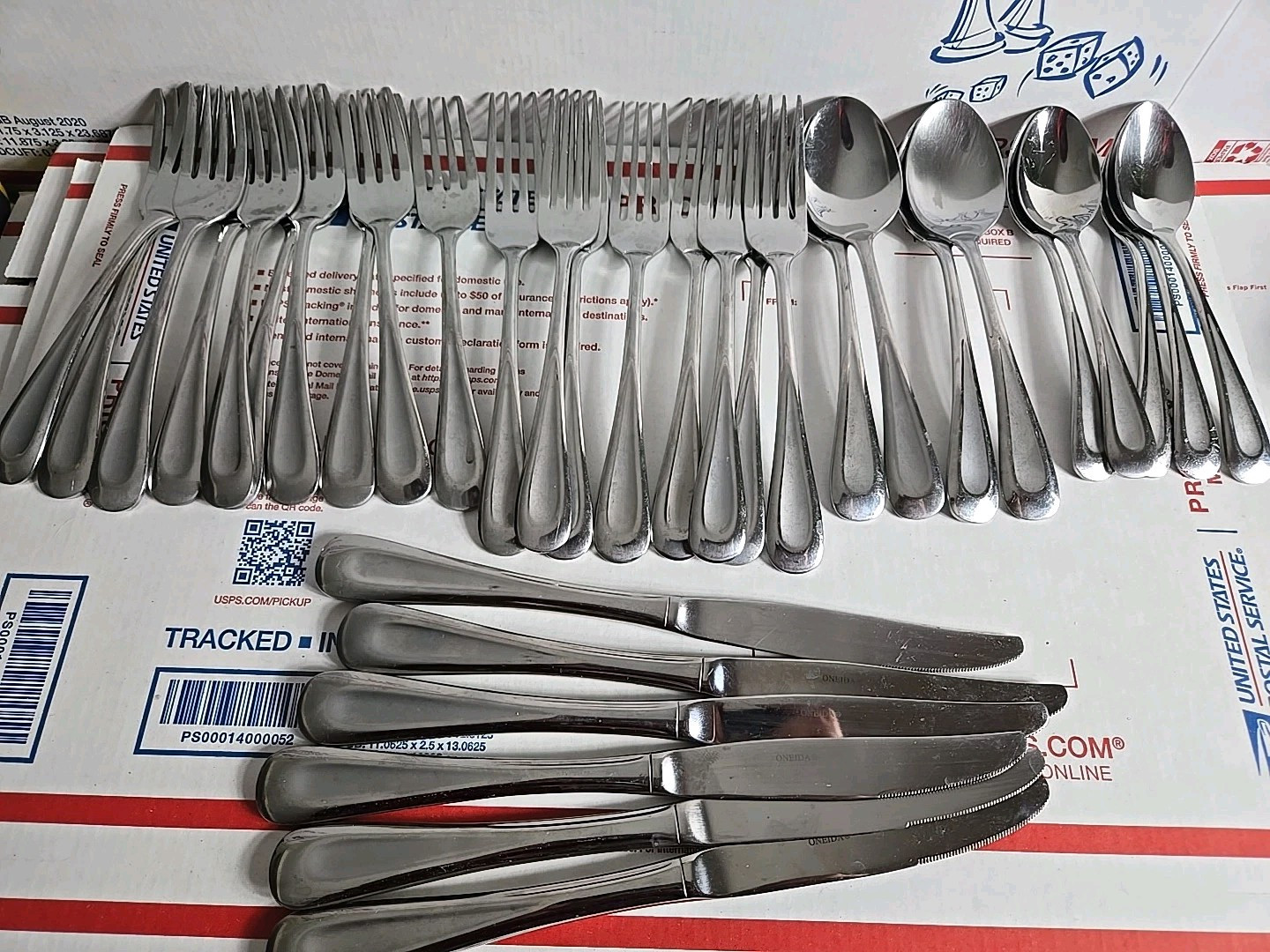 Lot Of 33-Oneida Sand Dune Glossy Frosted stainless steel Flatware