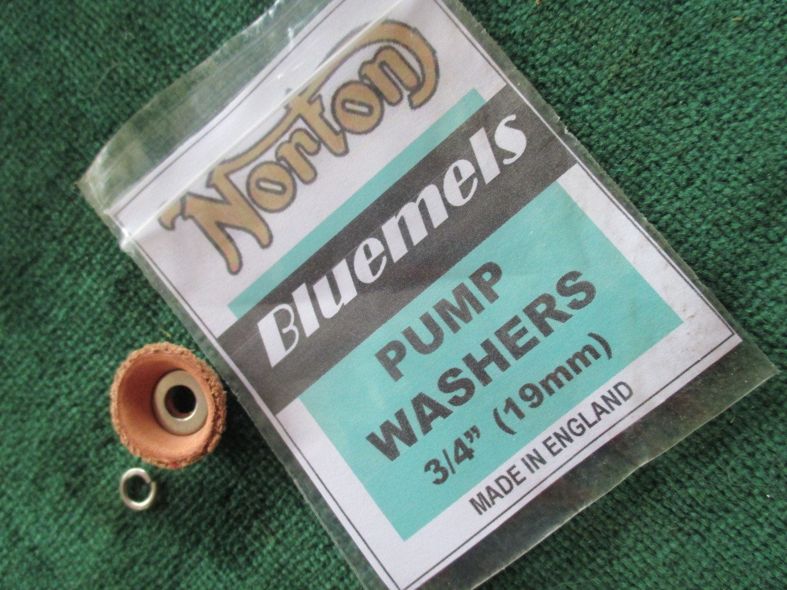 NORTON  MOTORCYCLE TYRE PUMP LEATHER PUMP WASHER -3/4 or 7/8 sizes in stock