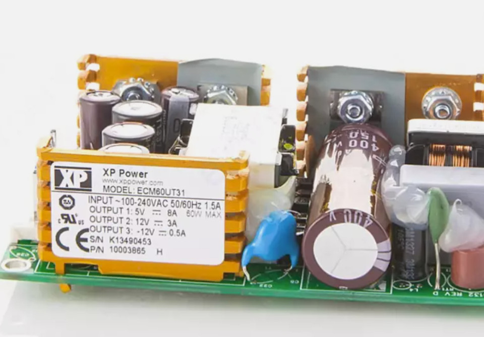 NEW XP POWER ECM60UT31 Regulated DC Power Supply