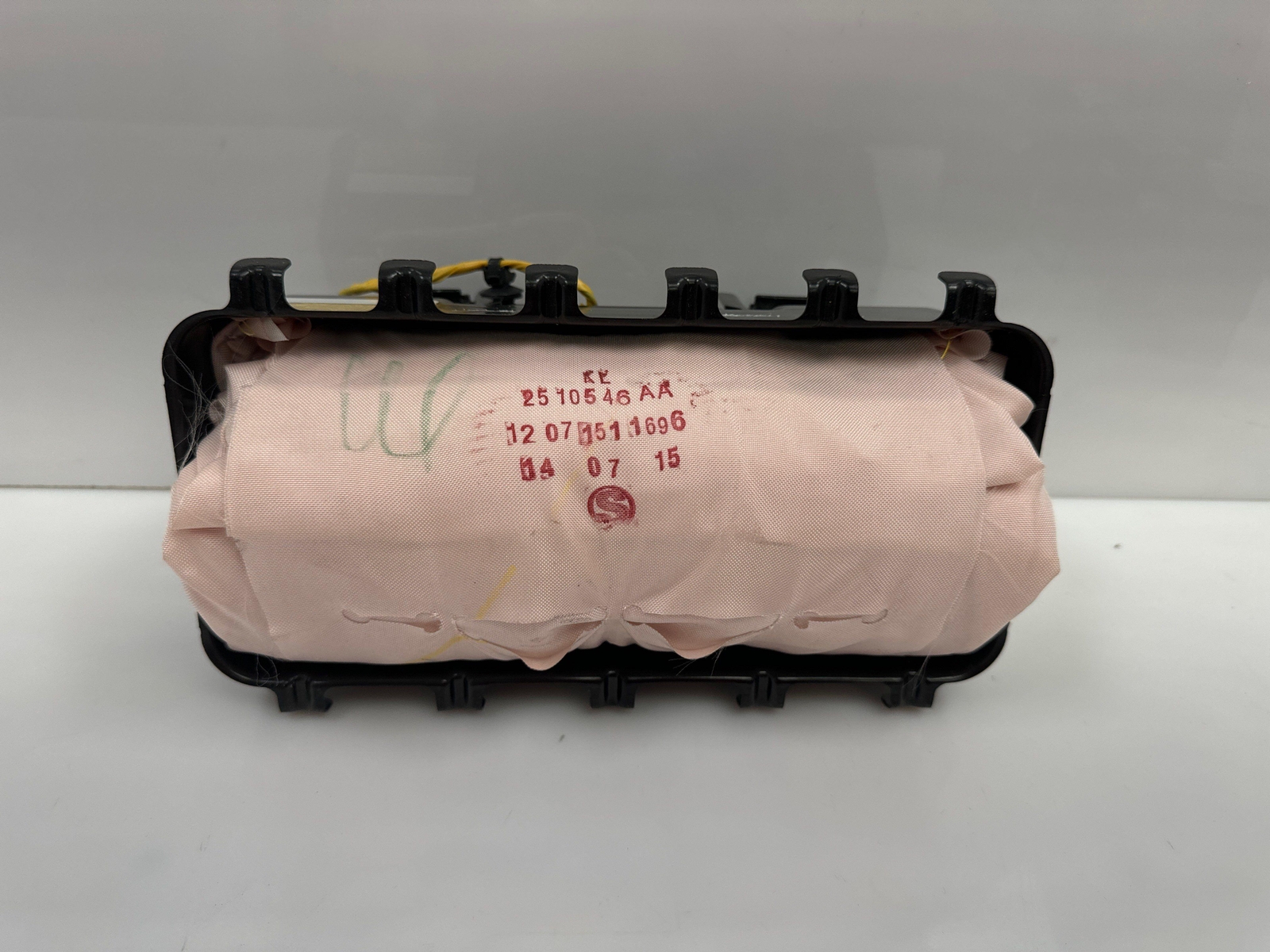 2016-2018 Jeep Cherokee Passenger Dash Air Bag Genuine OEM 68290612AA
