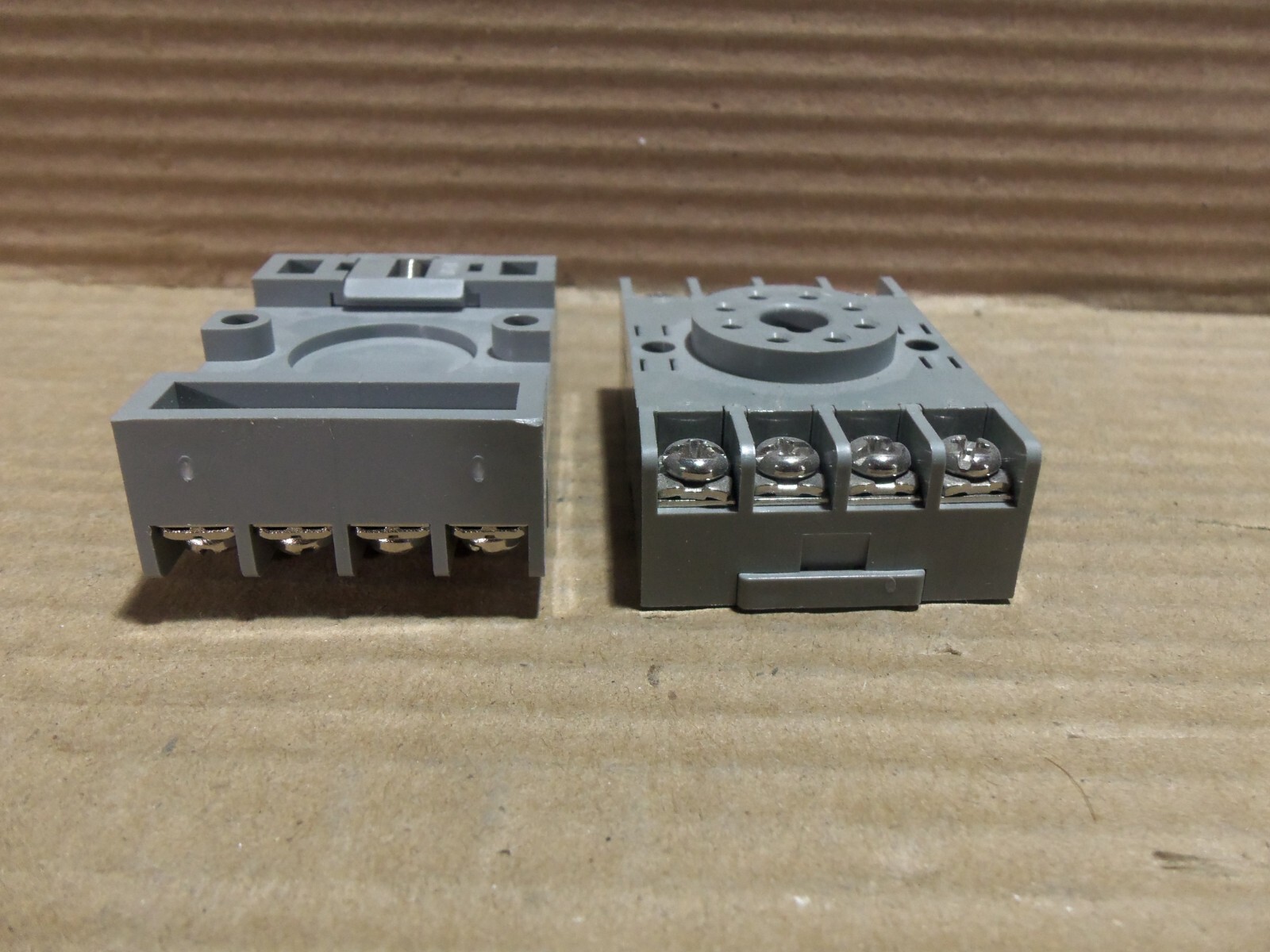 NEW LOT OF 2 SQUARE D 8501 NR51 RELAY BASE/SOCKET 10 AMP 300 VOLTS 8501NR51