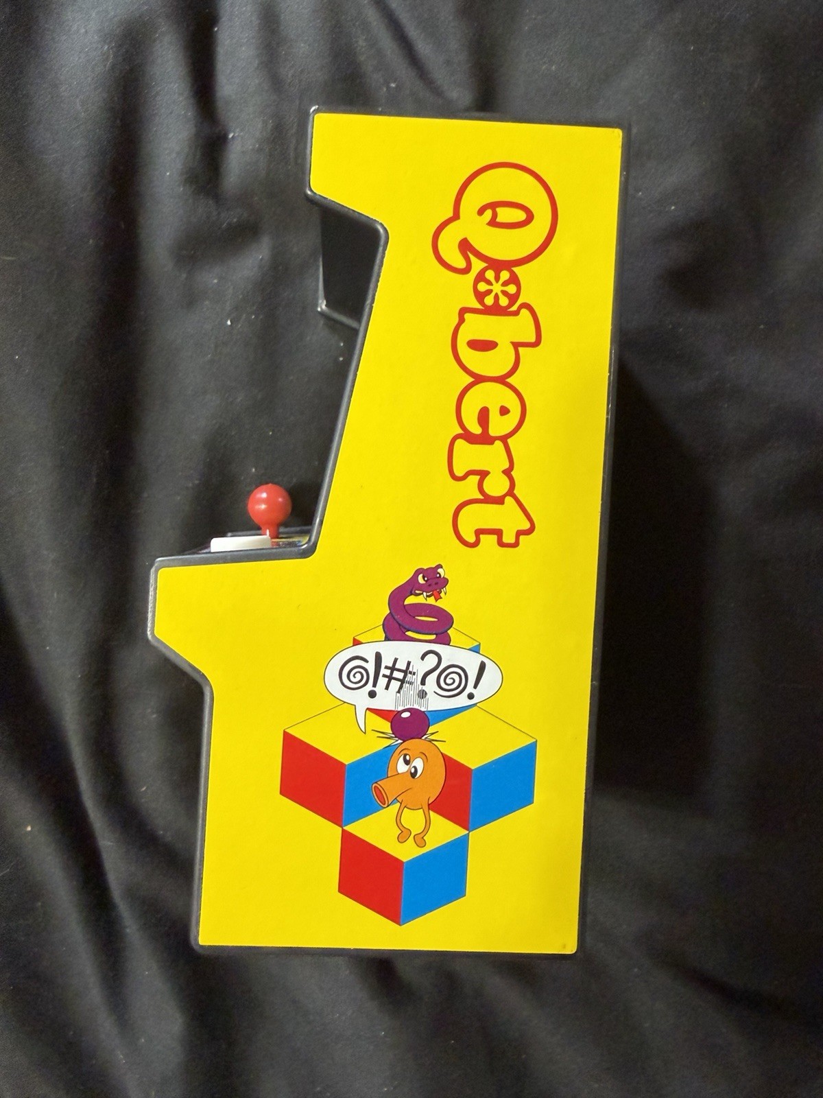 Q'Bert Mini Arcade Game 2016 Working and in Good Condition. Fun. Miniature Video