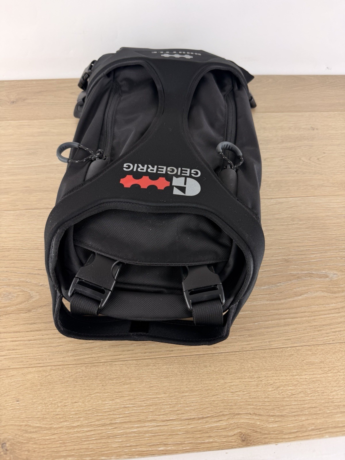 Geigerrig SHUTTLE 70oz Hydration Pack EUC! Backpack