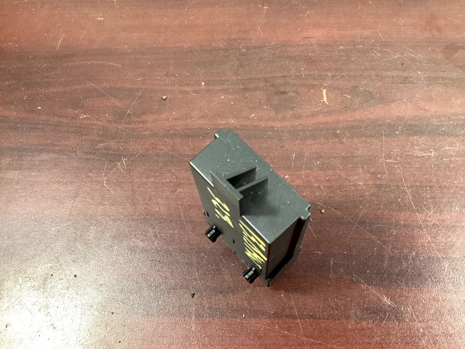 2012-2016 BMW 328i SEAT CONTROL MODULE OEM .
