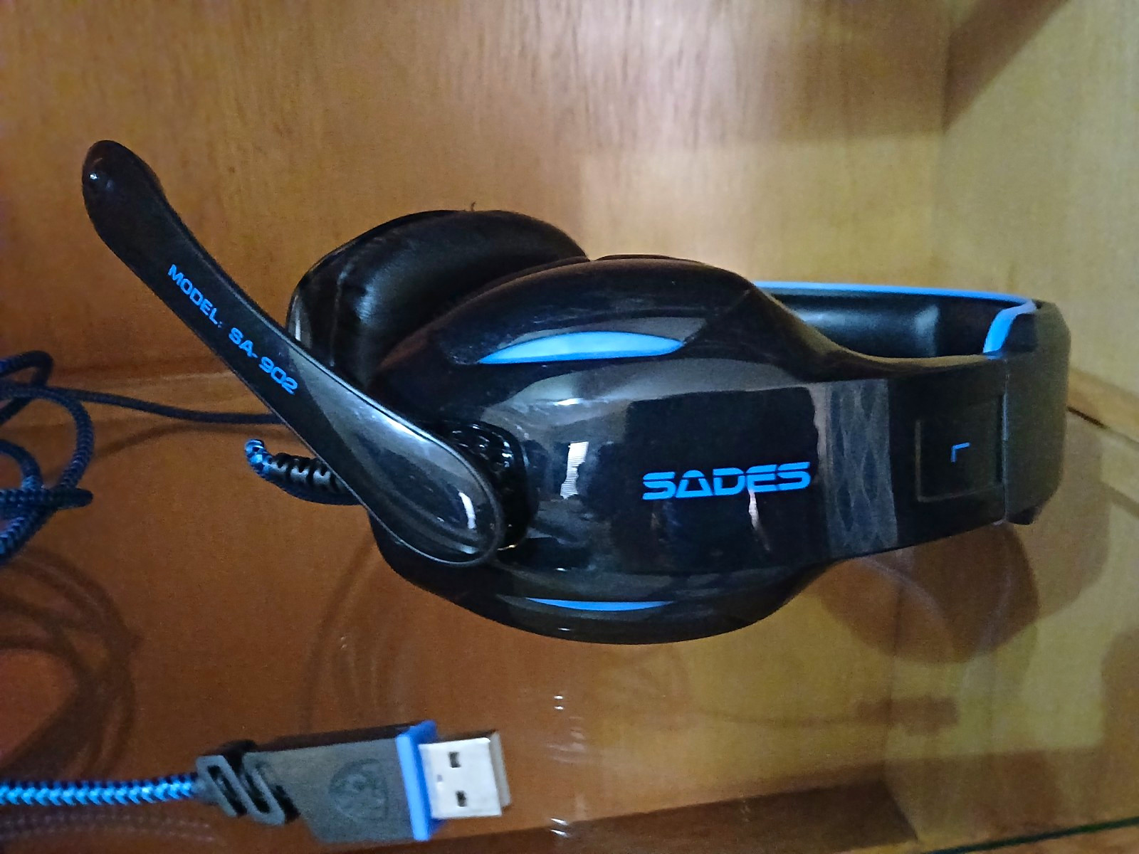 SADES SA-902 USB Wired Over-Ear Gaming Headset Boom Mic Volume/Mute Black/Blue