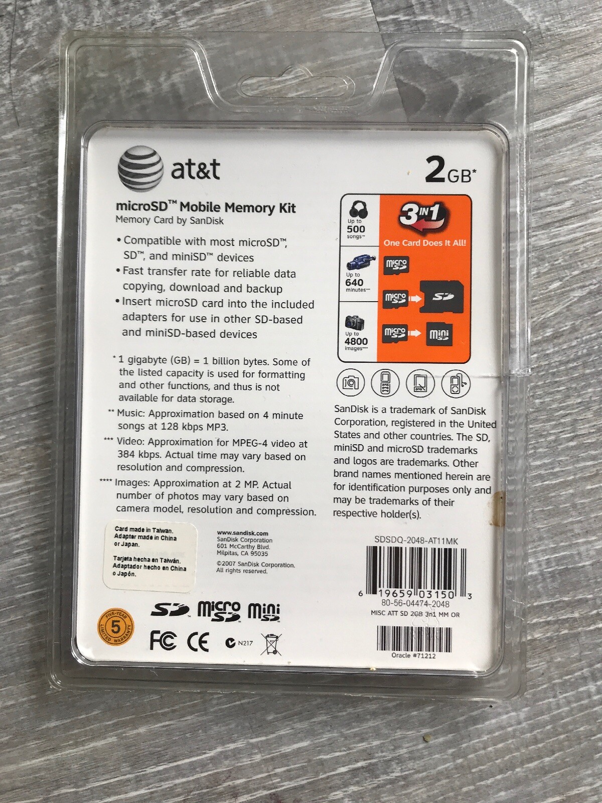 Sandisk Universal Micro SD Mobile Memory Kit NEW Retails for $39.99 AT&T
