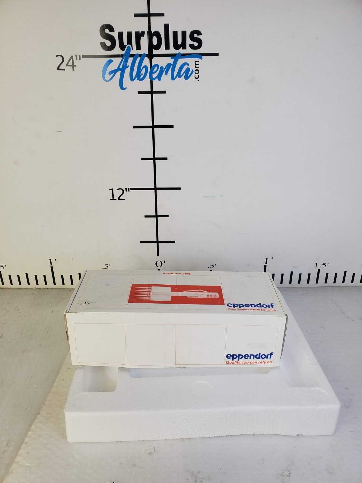 Eppendorf Response 4850 Electronic 50-2000UL Pipette