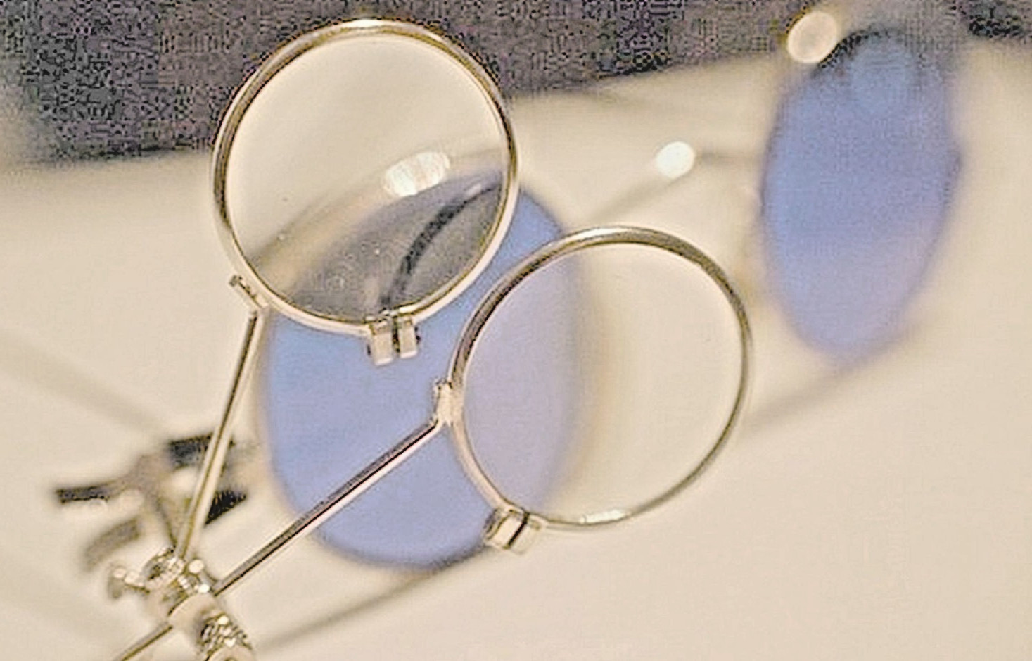CLIP ON eye glasses Jewelers MAGNIFYING LOUPE Dual Lens 3.3x 5x 16.5x Magnifier