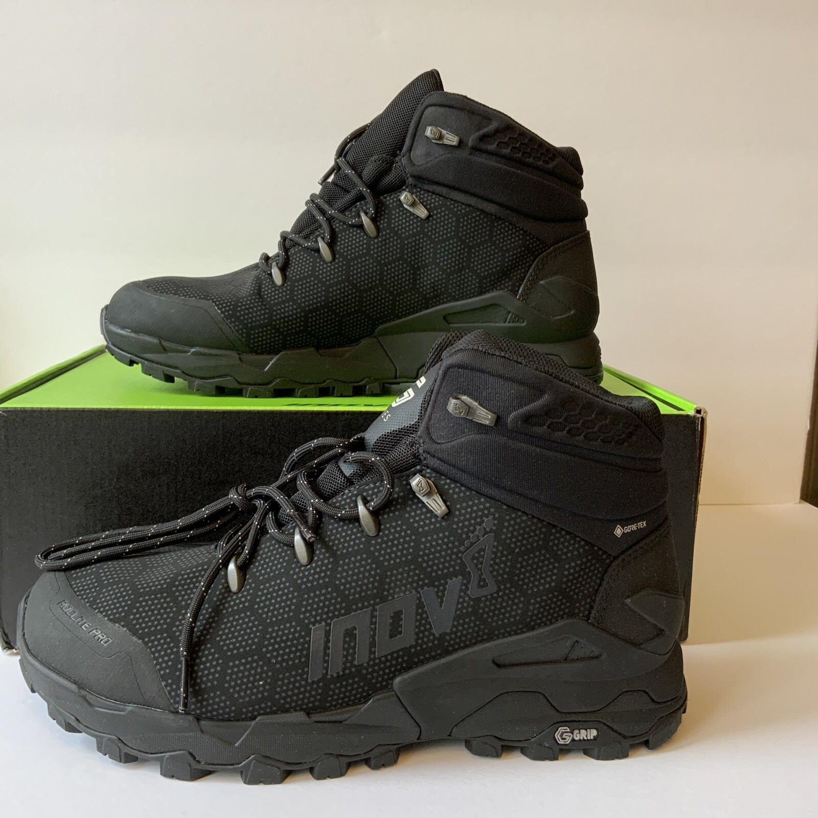 INOV8 Men's Roclite Pro G 400 Gtx - Size 10.5 Gore -Tex GRAPHENE GRIP HIKING NEW