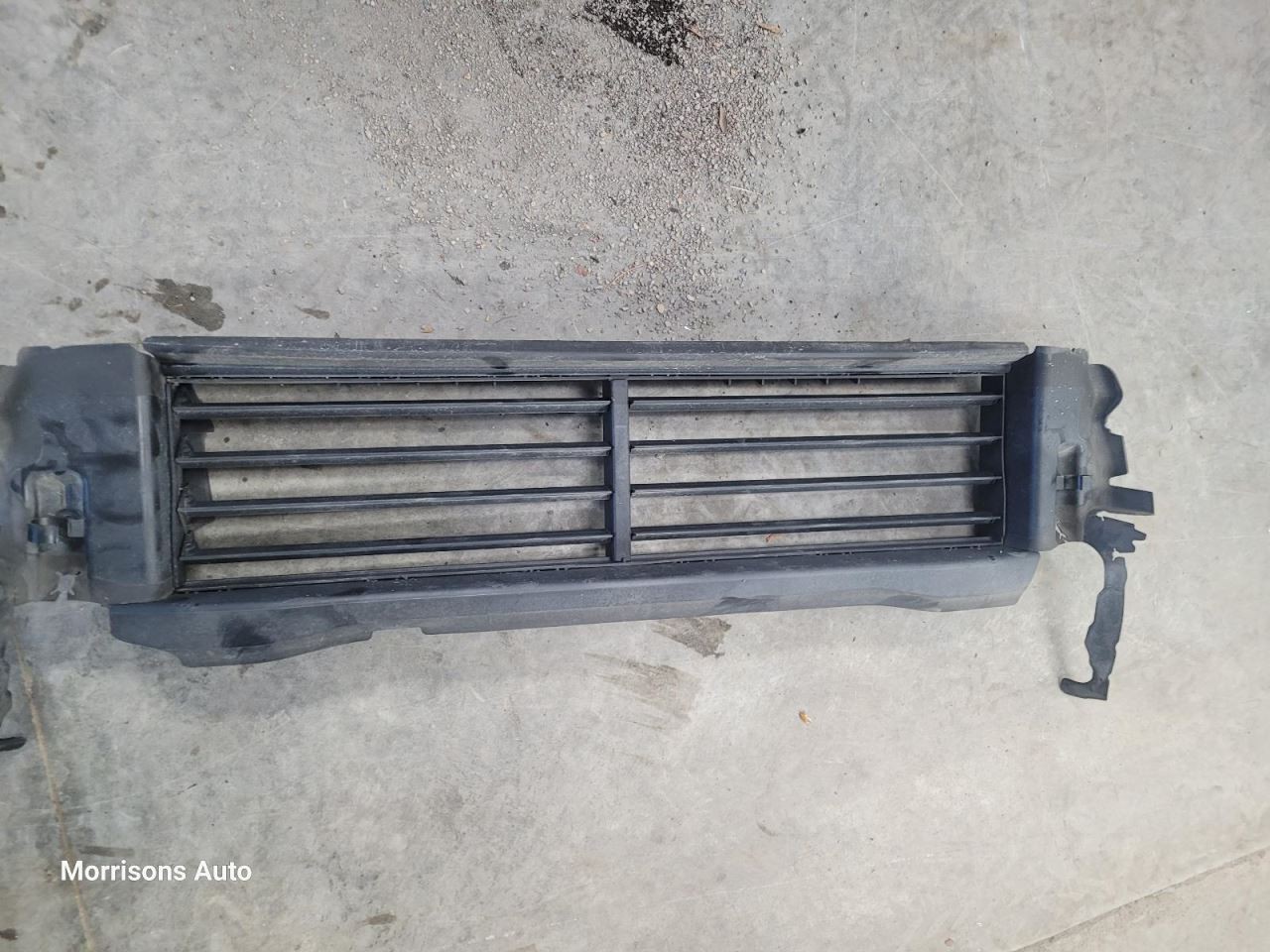 Air Shutter Lower Fits 22-24 AUDI A3 2089346